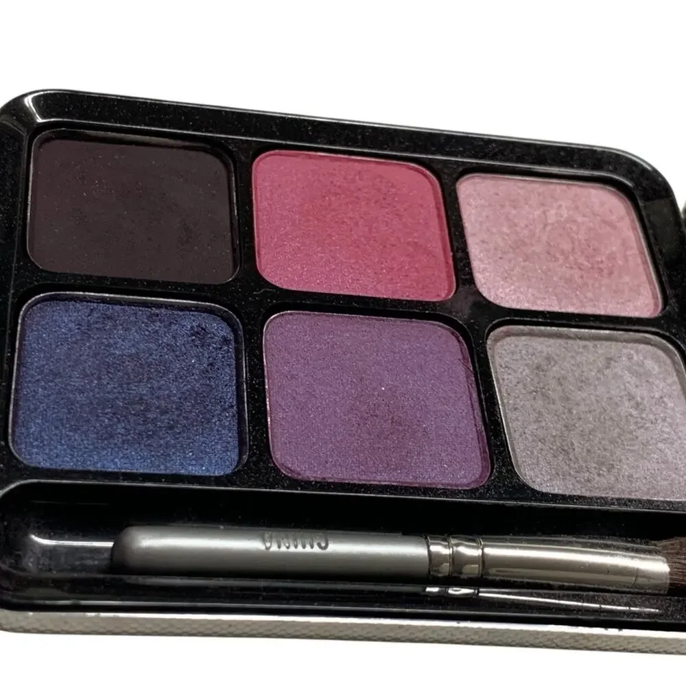 MAC Holiday “Royal Assets” 6 Cool Eyes‎